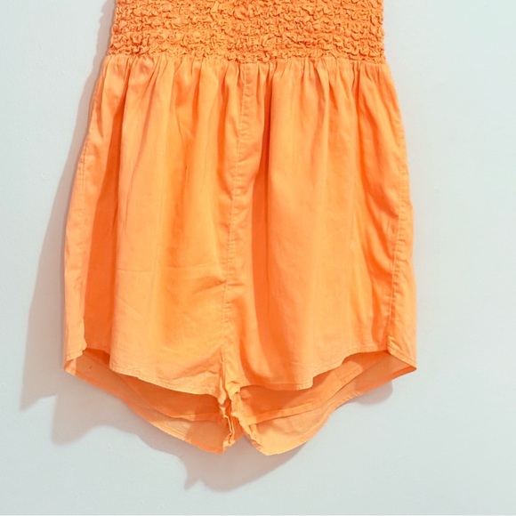 3/$10⚡️Cotton On Orange Halter Jumpsuit with Popcorn Smocked Bodice - Picture 8 of 15